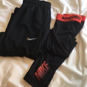NIKE BUNDLE- Pants